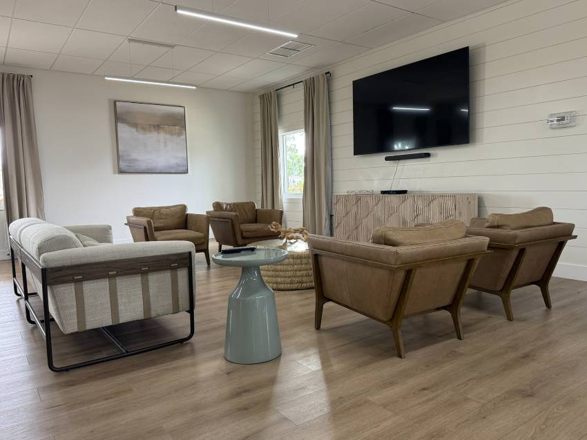 Terra Palms - Mobile Home Community