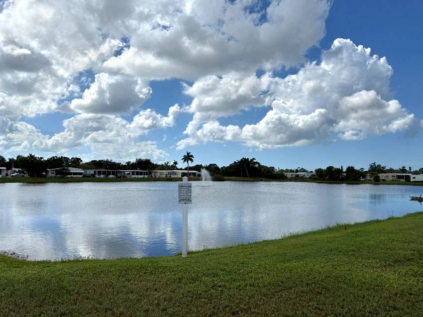 Pescara Lakes - Mobile Home Community