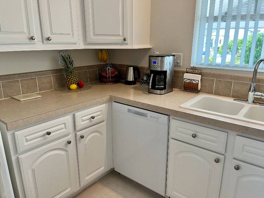 987 Desirade a Venice, FL Mobile or Manufactured Home for Sale
