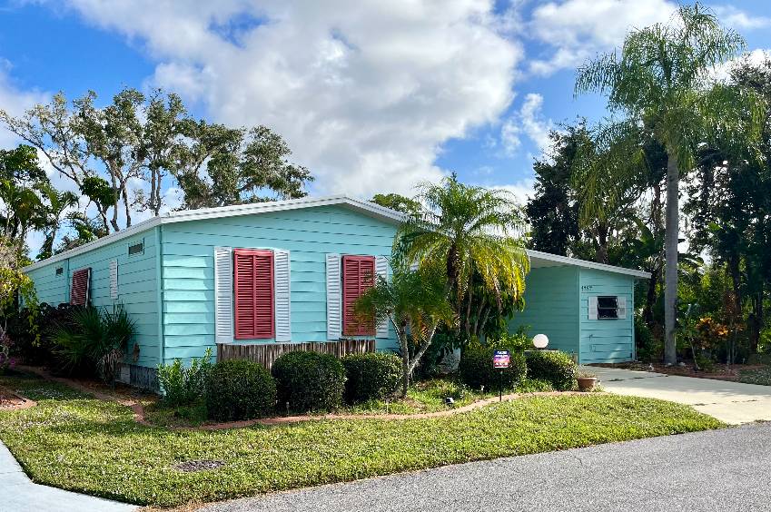 1267 N Indies Cir a Venice, FL Mobile or Manufactured Home for Sale