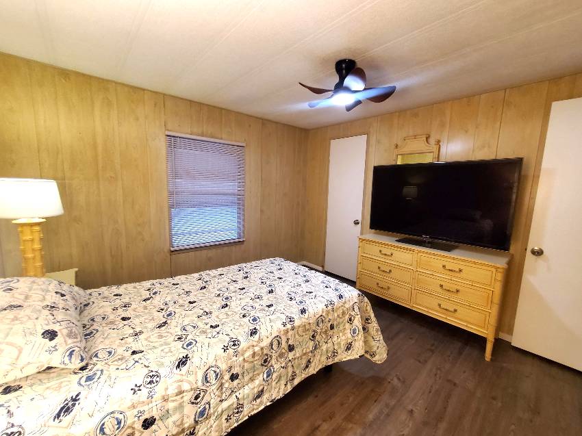 303 Apricot St a Bradenton, FL Mobile or Manufactured Home for Sale