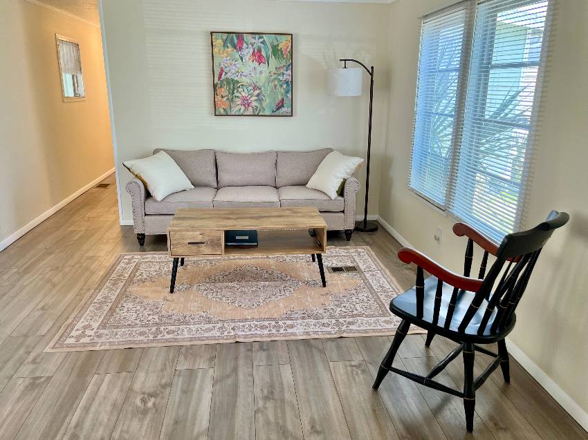 915 Bonaire a Venice, FL Mobile or Manufactured Home for Sale
