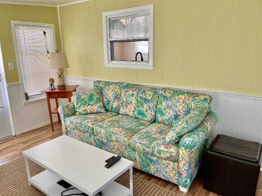 915 Bonaire a Venice, FL Mobile or Manufactured Home for Sale