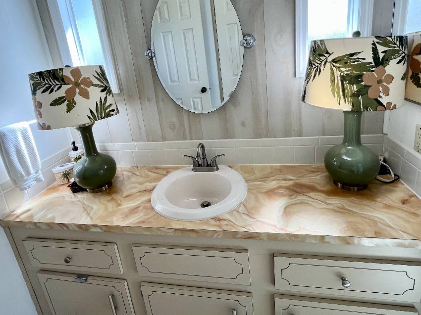 1175 Juanita Circle a Venice, FL Mobile or Manufactured Home for Sale