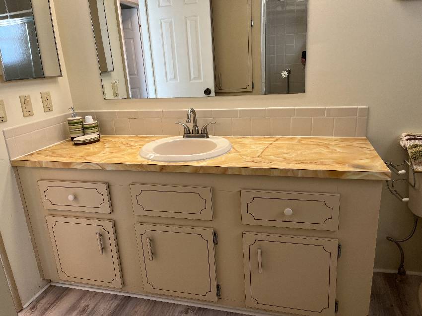 1175 Juanita Circle a Venice, FL Mobile or Manufactured Home for Sale