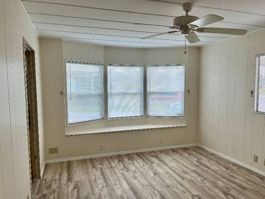 1175 Juanita Circle a Venice, FL Mobile or Manufactured Home for Sale