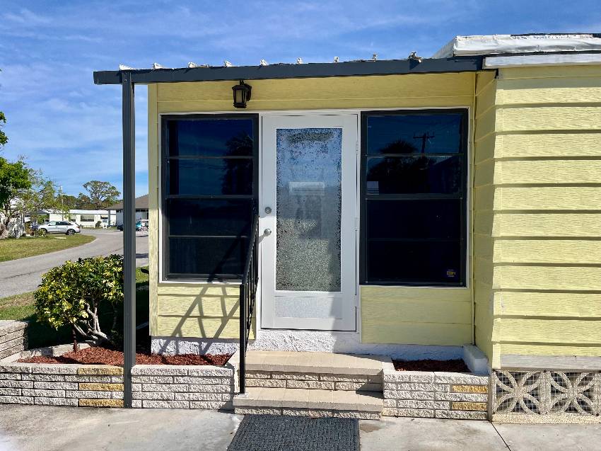 1308 S Indies Circle a Venice, FL Mobile or Manufactured Home for Sale