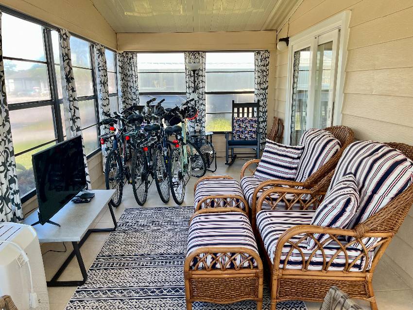 1308 S Indies Circle a Venice, FL Mobile or Manufactured Home for Sale