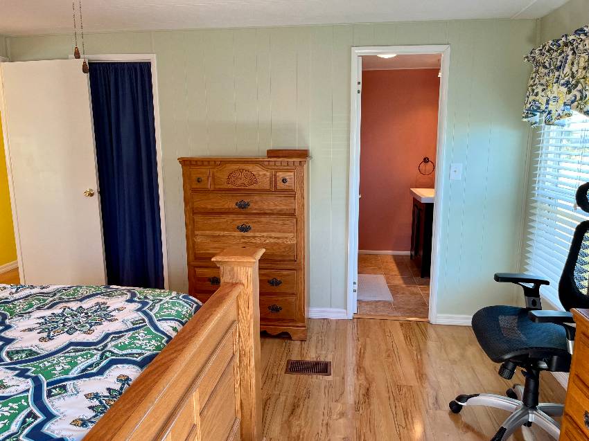 1308 S Indies Circle a Venice, FL Mobile or Manufactured Home for Sale