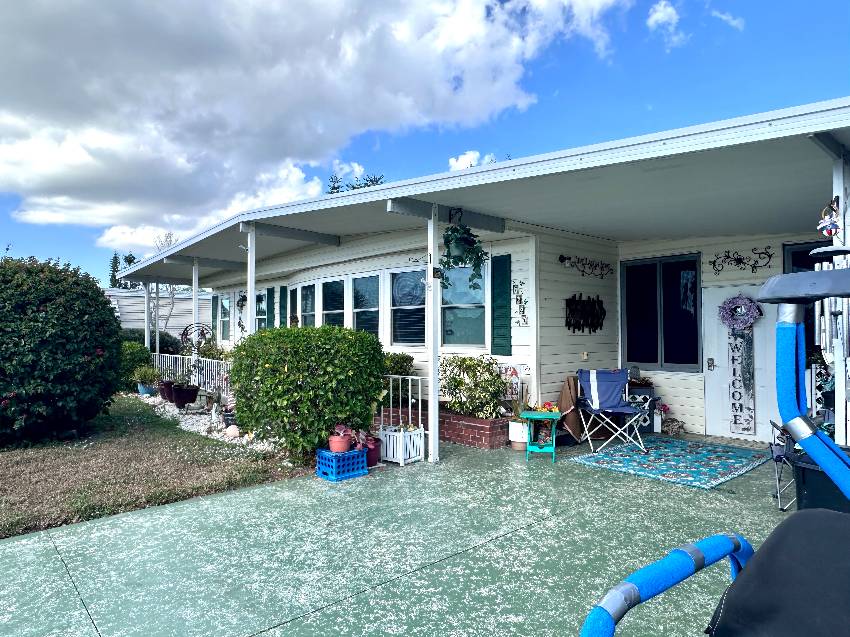 7624 Kings Drive a Ellenton, FL Mobile or Manufactured Home for Sale