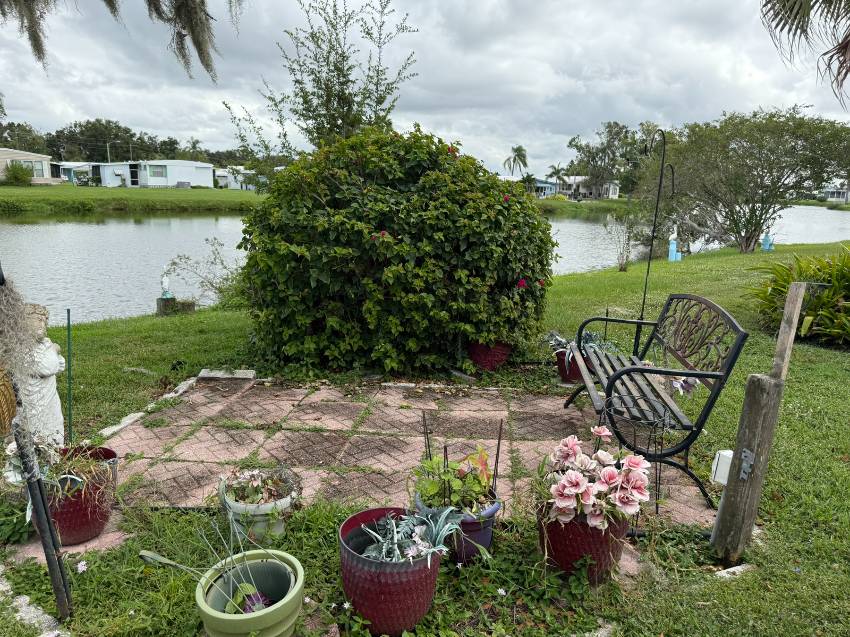 7624 Kings Drive a Ellenton, FL Mobile or Manufactured Home for Sale