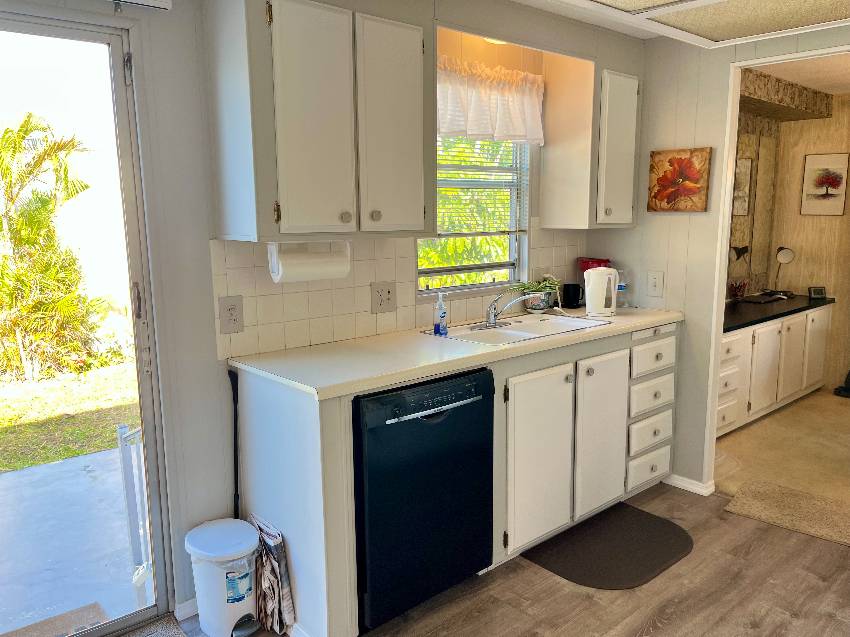 976 Trinidad a Venice, FL Mobile or Manufactured Home for Sale