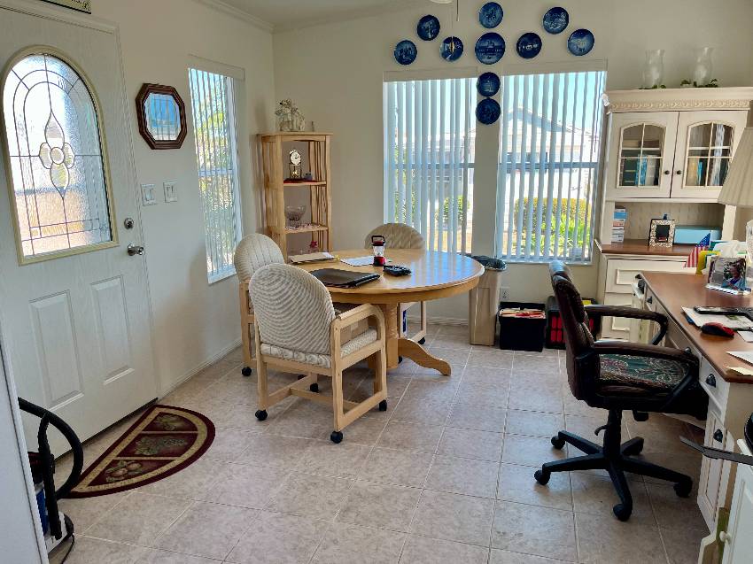 976 Bonaire a Venice, FL Mobile or Manufactured Home for Sale