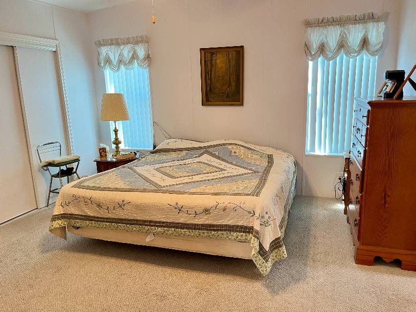 976 Bonaire a Venice, FL Mobile or Manufactured Home for Sale