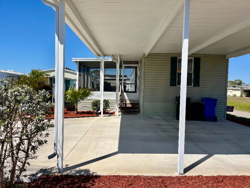 999 Bonaire a Venice, FL Mobile or Manufactured Home for Sale