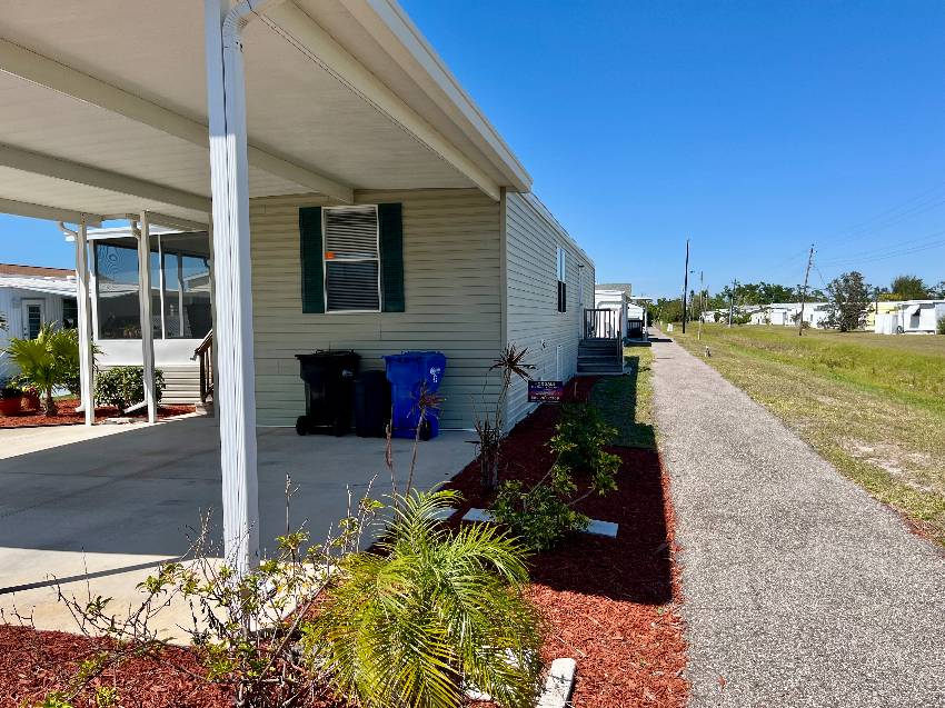 999 Bonaire a Venice, FL Mobile or Manufactured Home for Sale