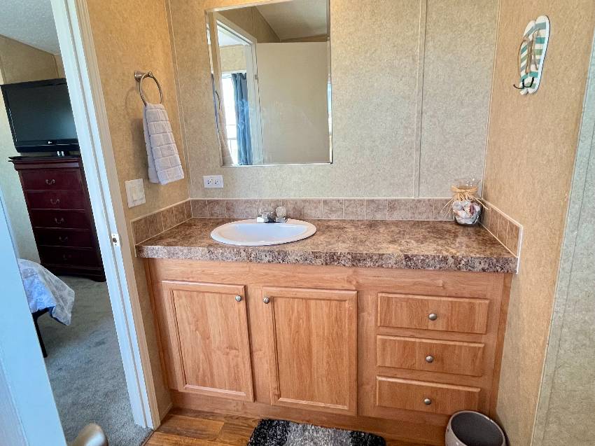 999 Bonaire a Venice, FL Mobile or Manufactured Home for Sale