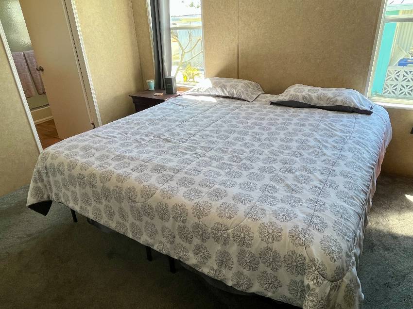 999 Bonaire a Venice, FL Mobile or Manufactured Home for Sale