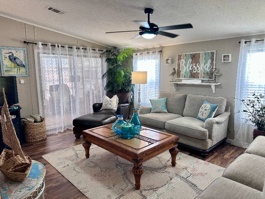 4308 Buena Vista Drive North a Ellenton, FL Mobile or Manufactured Home for Sale