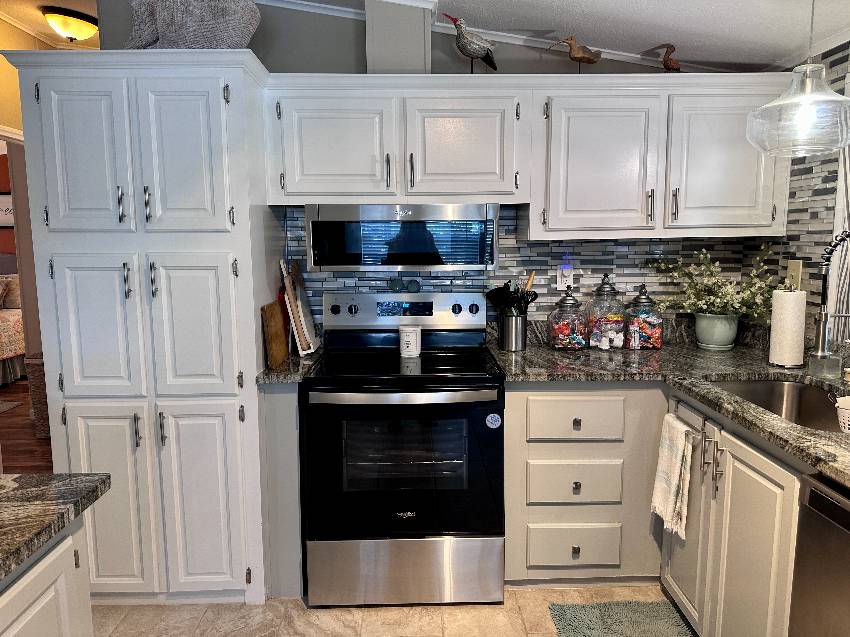 4308 Buena Vista Drive North a Ellenton, FL Mobile or Manufactured Home for Sale