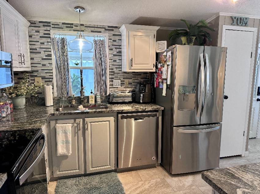 4308 Buena Vista Drive North a Ellenton, FL Mobile or Manufactured Home for Sale