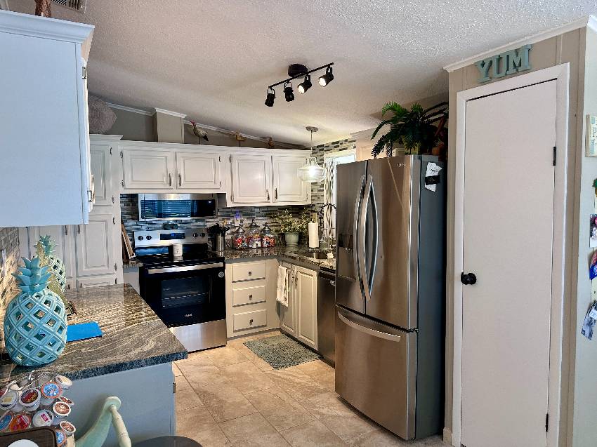 4308 Buena Vista Drive North a Ellenton, FL Mobile or Manufactured Home for Sale