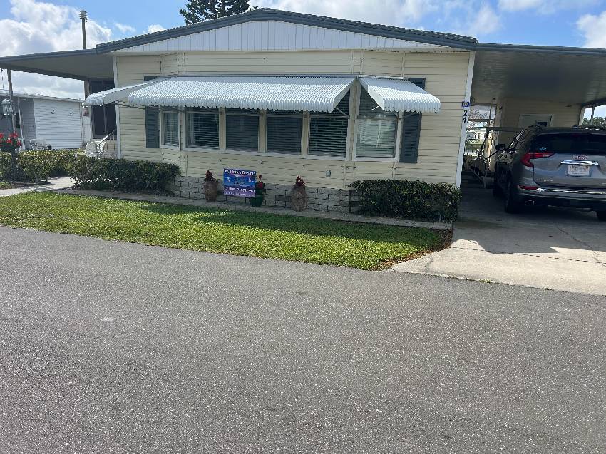 21 Imperial Ave a Palmetto, FL Mobile or Manufactured Home for Sale