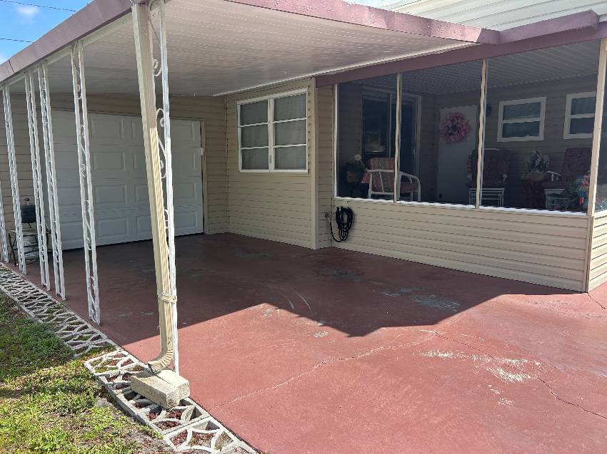 40 Imperial Ave a Palmetto, FL Mobile or Manufactured Home for Sale