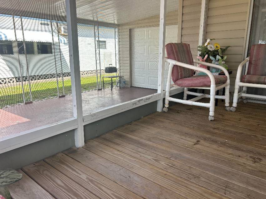 40 Imperial Ave a Palmetto, FL Mobile or Manufactured Home for Sale