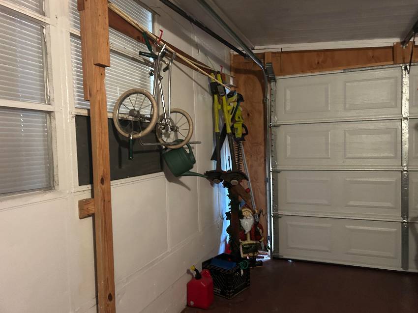 40 Imperial Ave a Palmetto, FL Mobile or Manufactured Home for Sale
