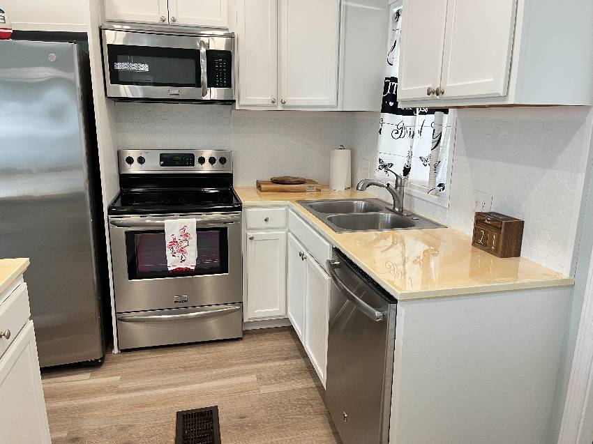 966 Vincent a Venice, FL Mobile or Manufactured Home for Sale