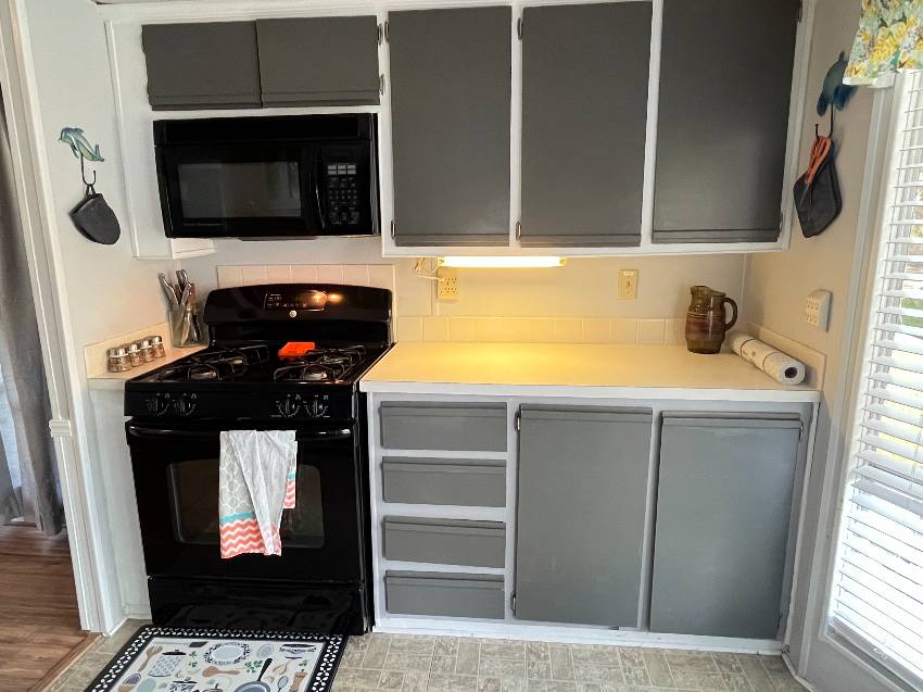 1300 N River Rd Lot C186 a Venice, FL Mobile or Manufactured Home for Sale