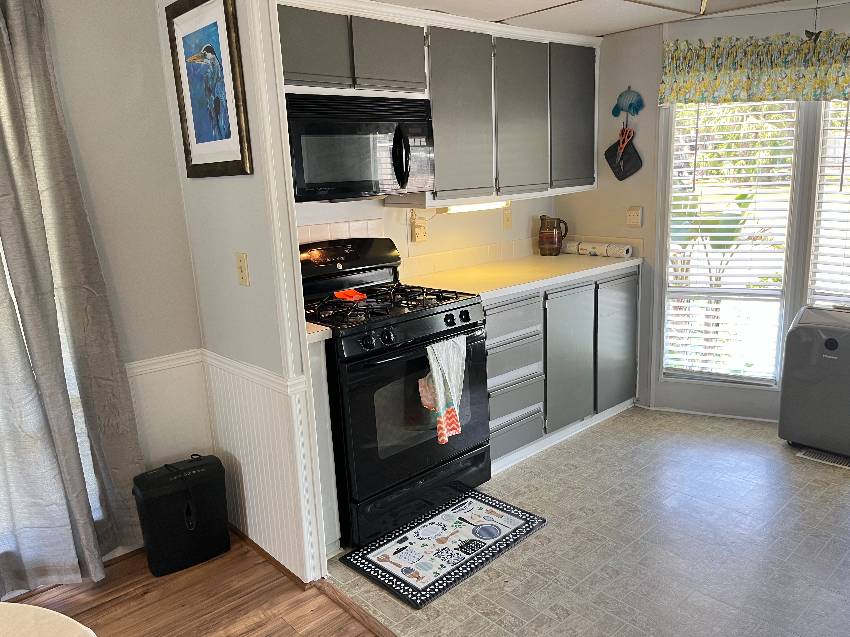1300 N River Rd Lot C186 a Venice, FL Mobile or Manufactured Home for Sale