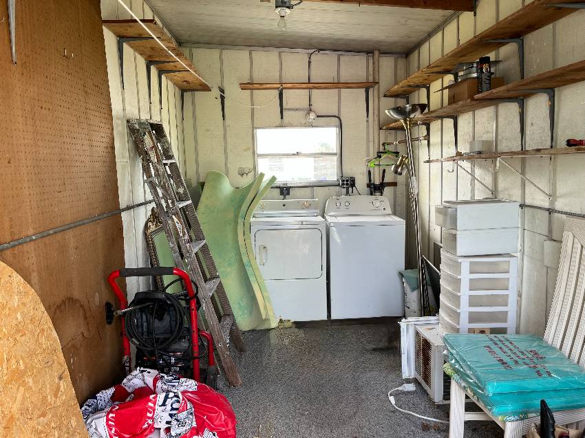918 Windemere a Venice, FL Mobile or Manufactured Home for Sale