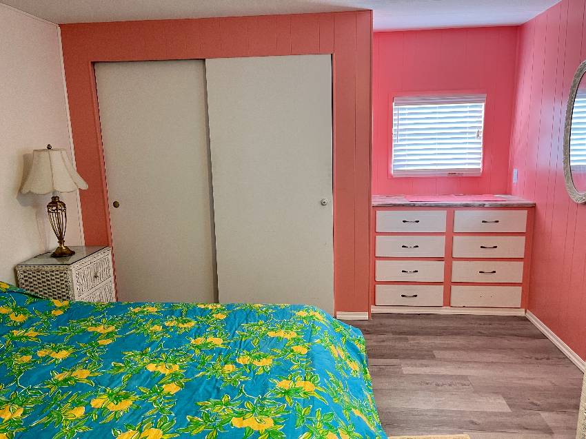 918 Windemere a Venice, FL Mobile or Manufactured Home for Sale