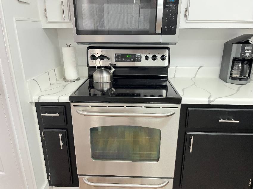 937 Ybor a Venice, FL Mobile or Manufactured Home for Sale
