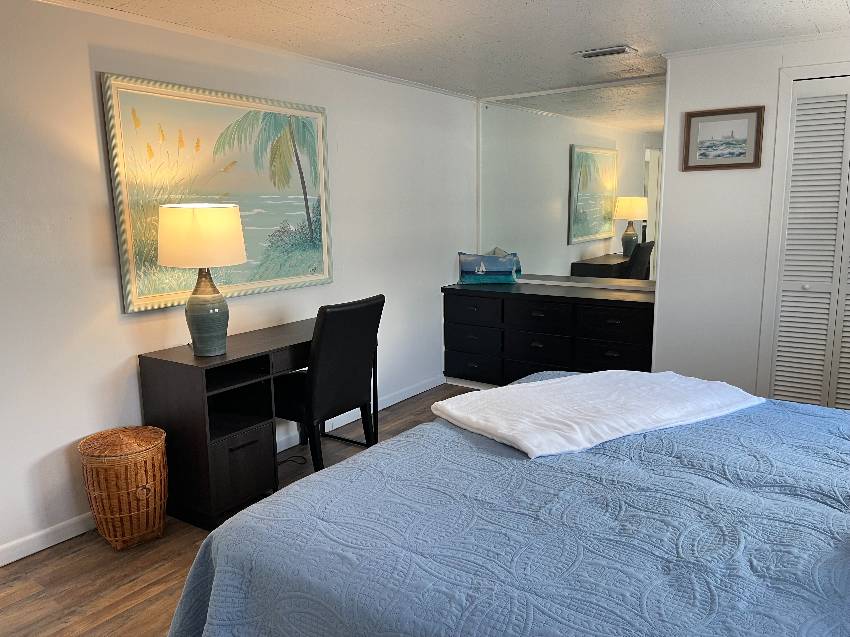 937 Ybor a Venice, FL Mobile or Manufactured Home for Sale