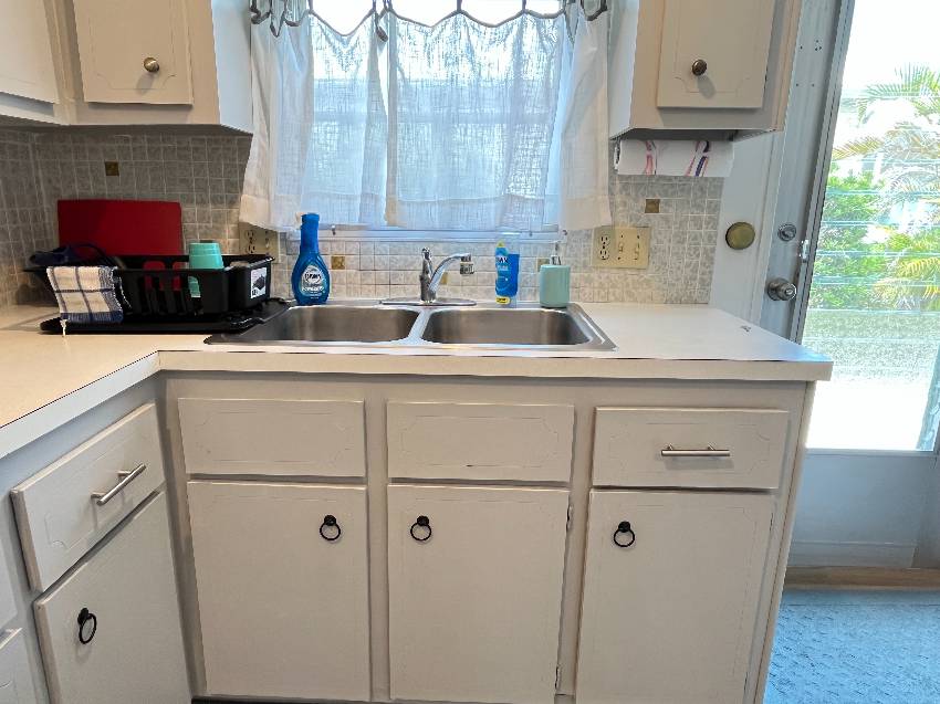994 Eleuthera a Venice, FL Mobile or Manufactured Home for Sale