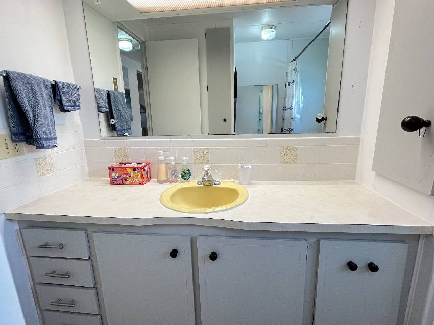 994 Eleuthera a Venice, FL Mobile or Manufactured Home for Sale