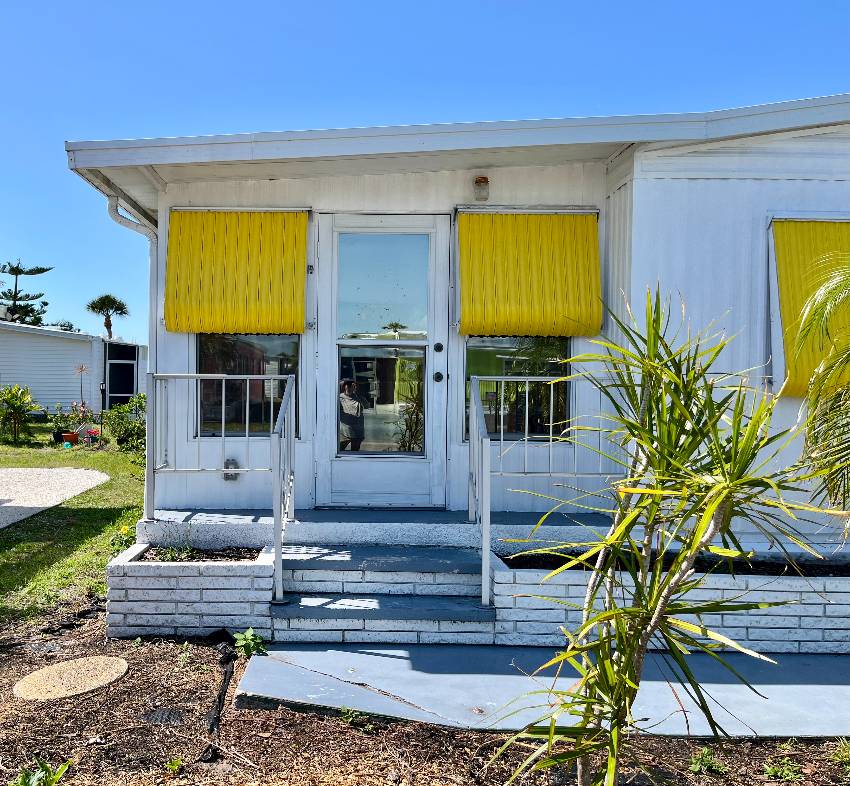 906 Orinoco a Venice, FL Mobile or Manufactured Home for Sale