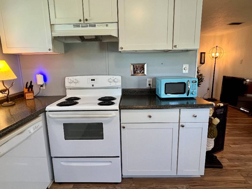 906 Orinoco a Venice, FL Mobile or Manufactured Home for Sale