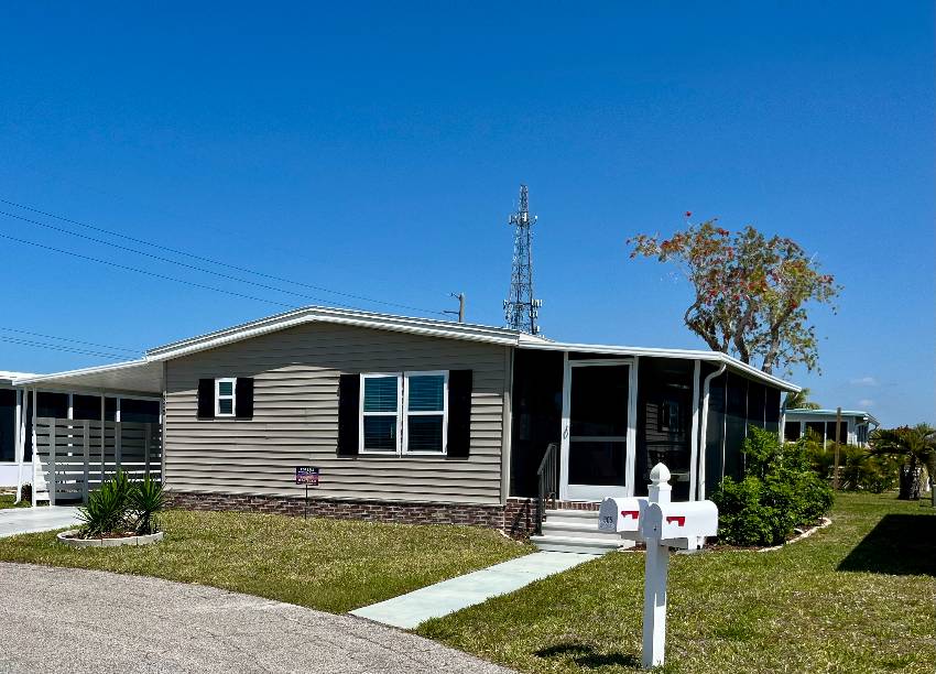 905 Questa a Venice, FL Mobile or Manufactured Home for Sale