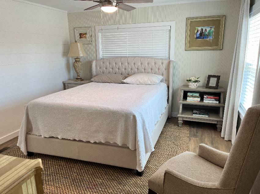 905 Questa a Venice, FL Mobile or Manufactured Home for Sale