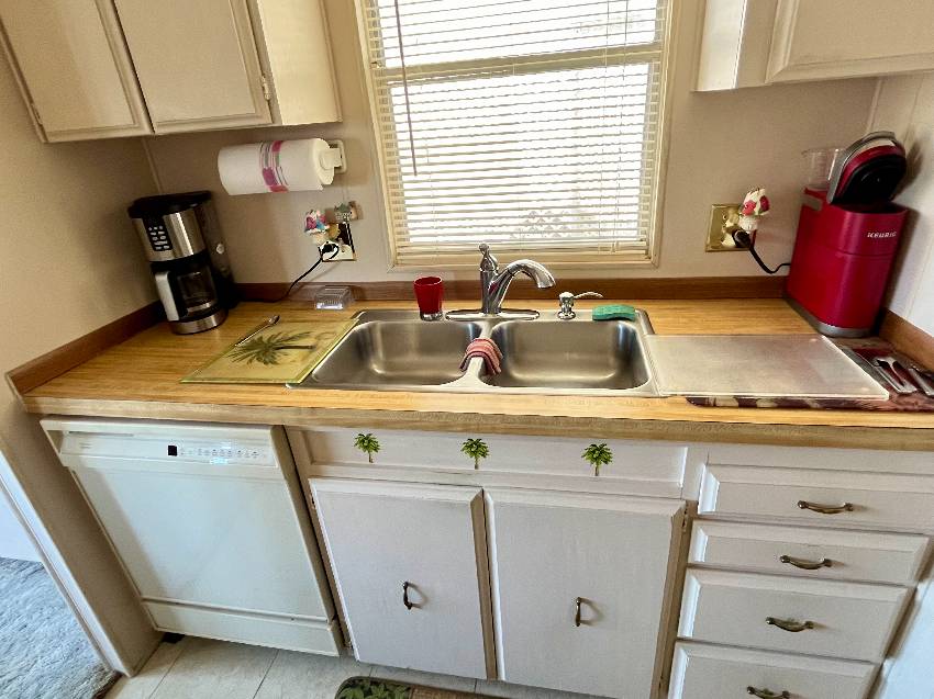 985 Orinoco a Venice, FL Mobile or Manufactured Home for Sale