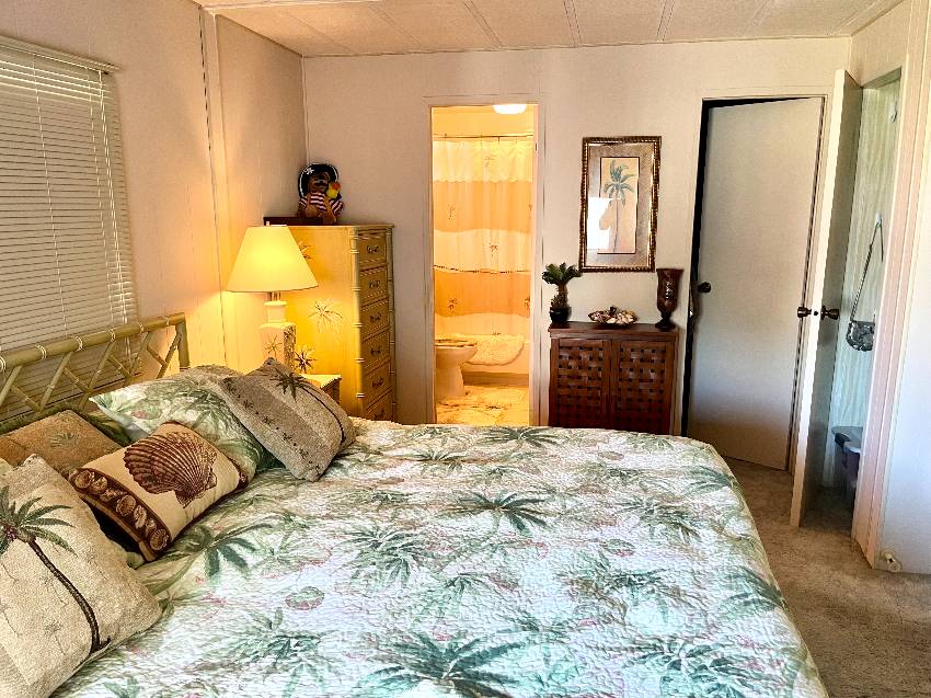 985 Orinoco a Venice, FL Mobile or Manufactured Home for Sale