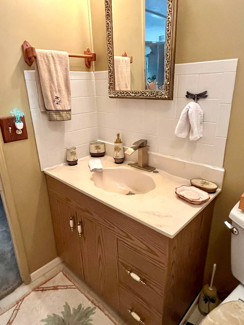 985 Orinoco a Venice, FL Mobile or Manufactured Home for Sale
