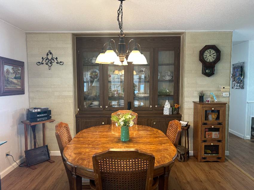 40 Kingsport Ave a Palmetto, FL Mobile or Manufactured Home for Sale