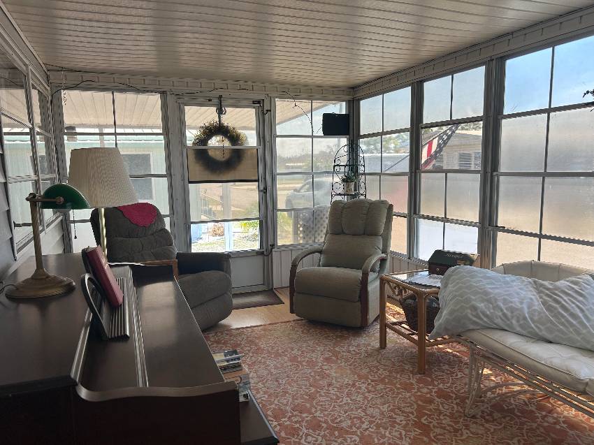 40 Kingsport Ave a Palmetto, FL Mobile or Manufactured Home for Sale