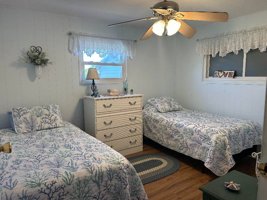 40 Kingsport Ave a Palmetto, FL Mobile or Manufactured Home for Sale