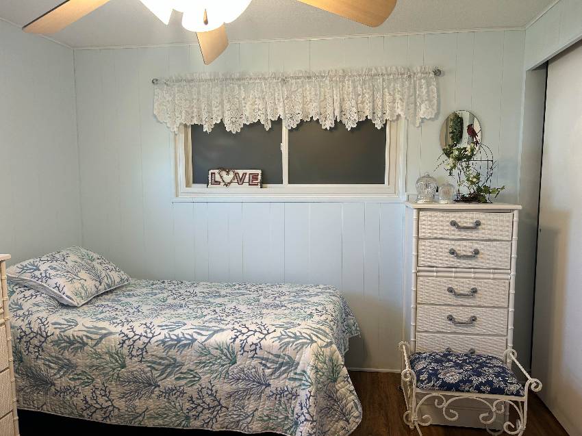 40 Kingsport Ave a Palmetto, FL Mobile or Manufactured Home for Sale